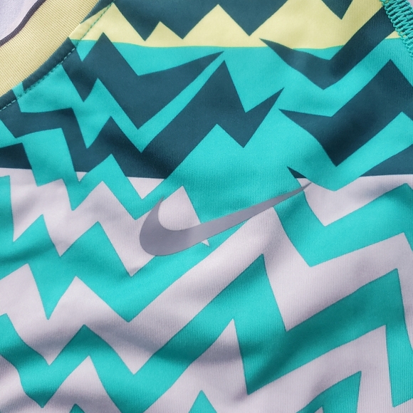 Nike Pro Vee Neck Athletic Short Sleeve Top Women's Size Large EUC - Picture 8 of 8